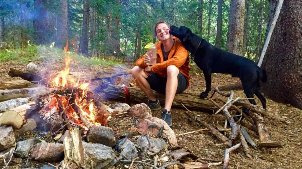 Playful dog at campsite (Photo: @nitsogar via Twenty20)