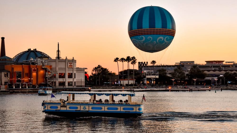 Disney Springs (Photo: Photo: VIAVAL/Shutterstock)