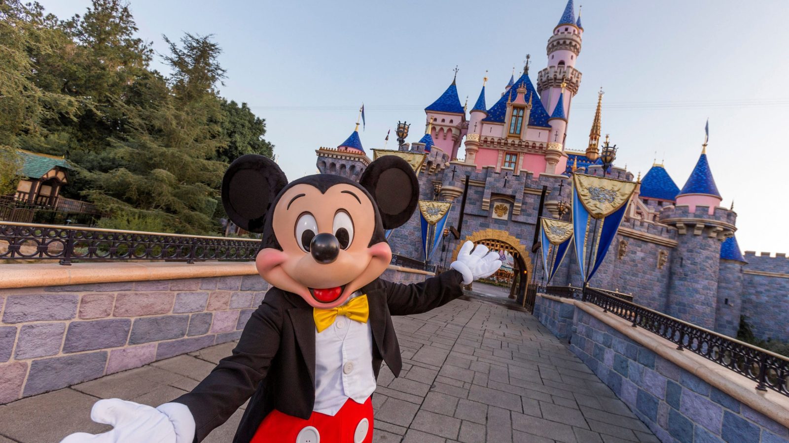 Welcome to Disneyland Resort in Anaheim, California (Photo: Joshua Sudock/Disneyland Resort)