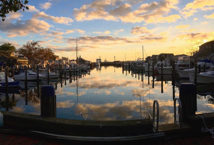 Boats in Nantucket Harbor off the coast of Cape Cod (Photo: @wsamnipat via Twenty20)