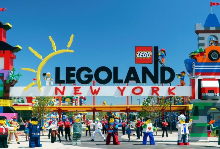 LEGOLAND New York entrance arch (Photo: LEGOLAND New York)