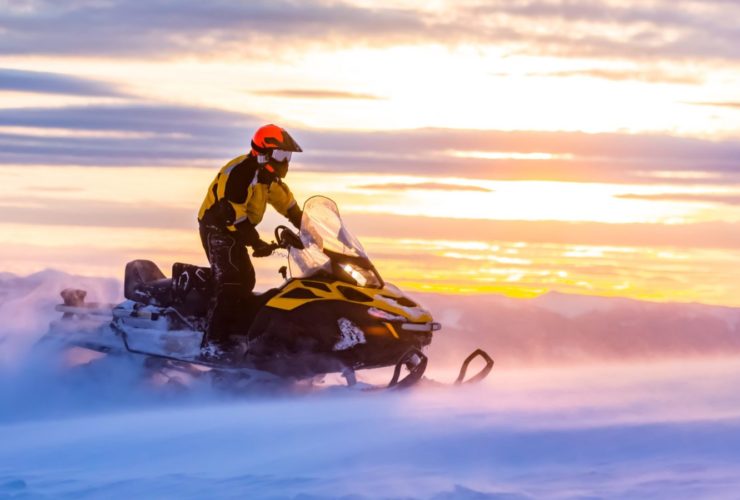 Snowmobile in winter (Photo: Shutterstock)