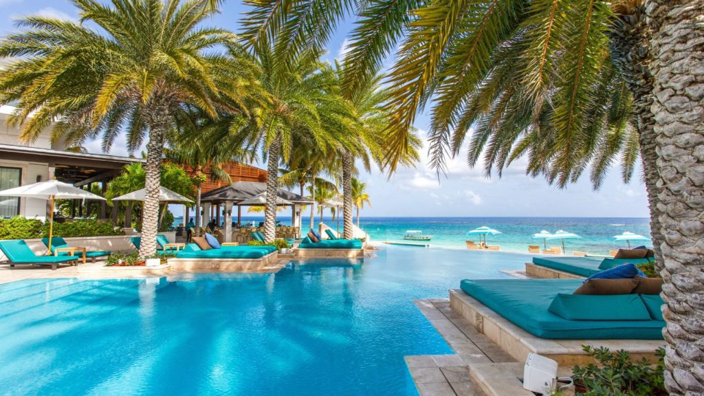 Swimming pool at Zemi Beach House in Anguilla (Photo: Zemi Beach House)