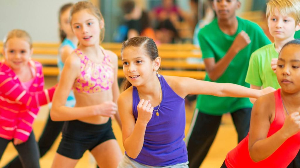 Traditional dance classes for kids at Turtle Beach (Photo: Turtle Beach by Elegant Hotels)