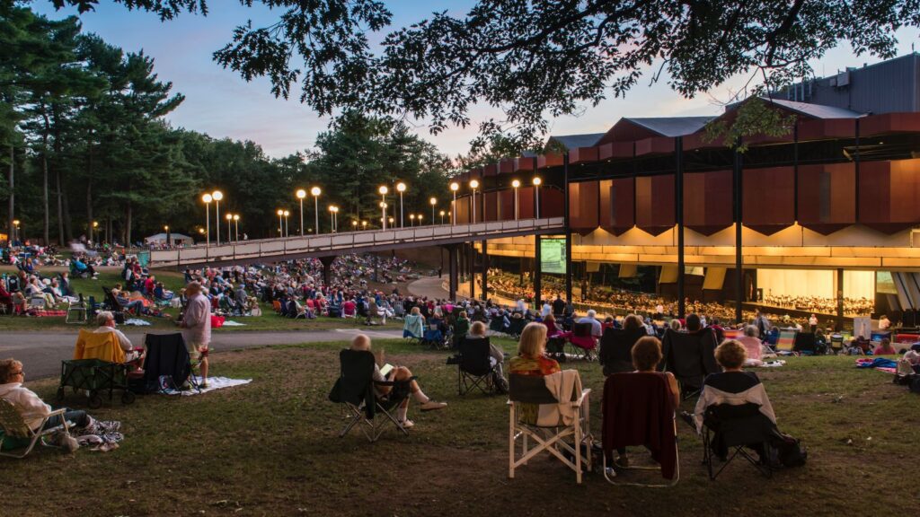 Outdoor concert in Saratoga (Photo: Darren McGee)