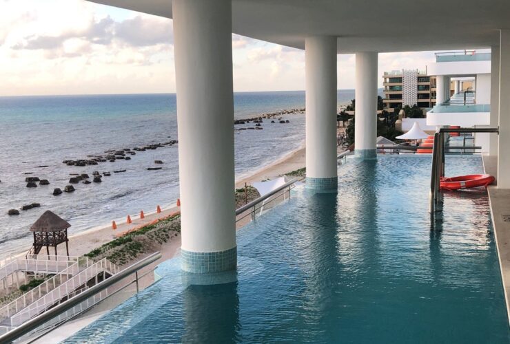 Every guest room is a swim up oceanfront suite at Nickelodeon Hotels and Resorts Riviera Maya (Photo: Josh Roberts)