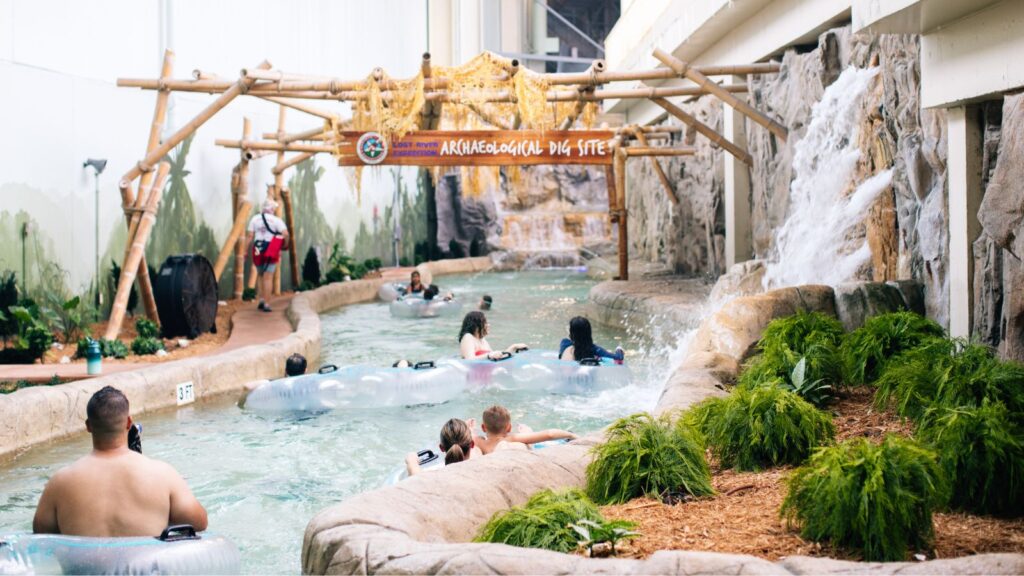 Lazy river at Camelback Resort's Aquatopia water park (Photo: Camelback Resort)